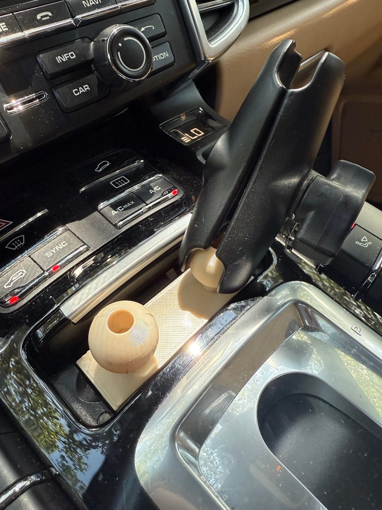 Ashtray Dual RAM Mount — image 1 of 1