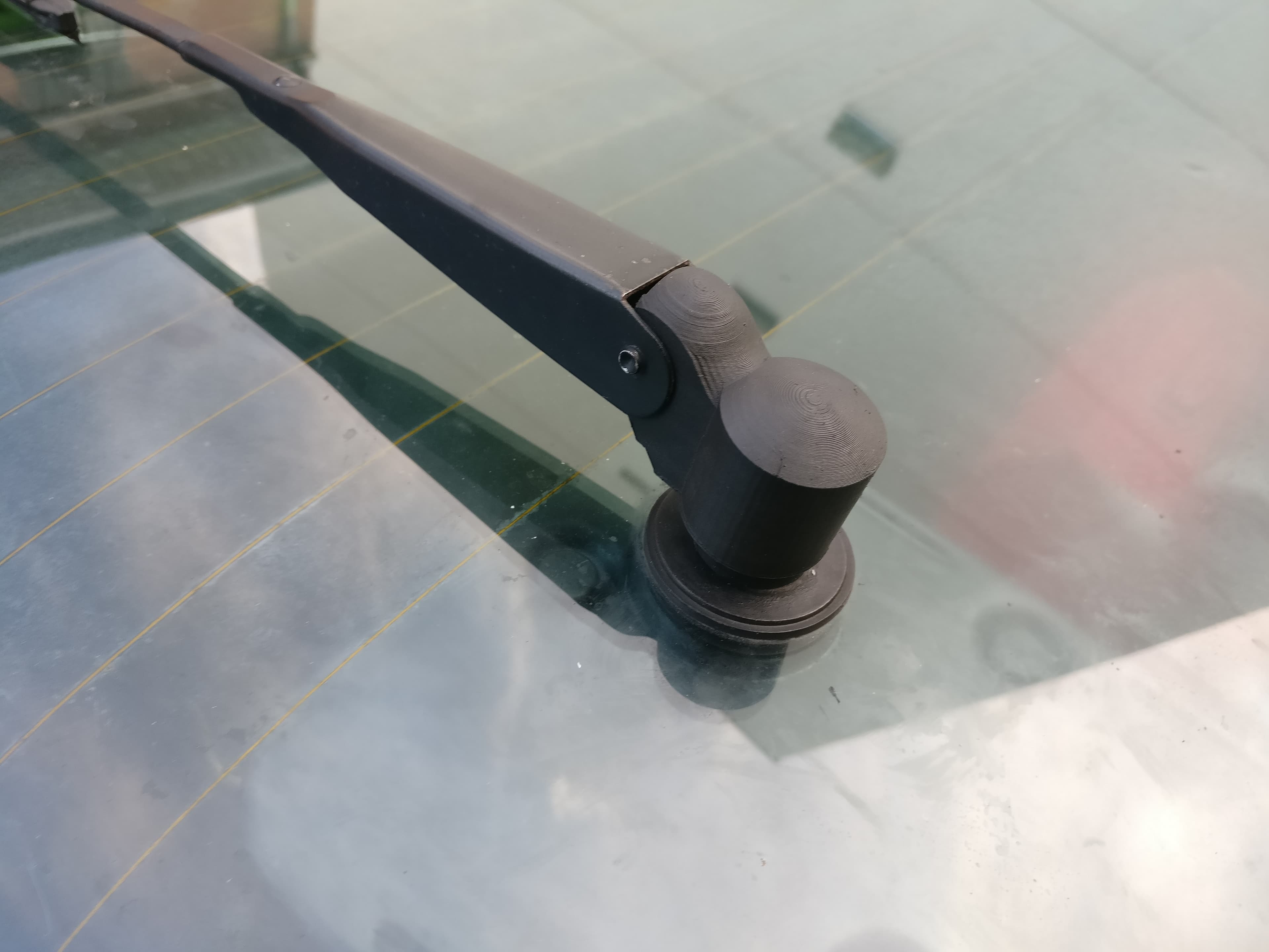 Rear Wiper Pivot Cap — image 1 of 2